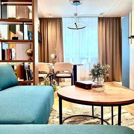Апартамент Brand New 1 Bdr Luxury In Centre *