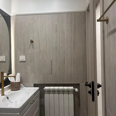 Апартамент Brand New 1 Bdr Luxury In Centre София