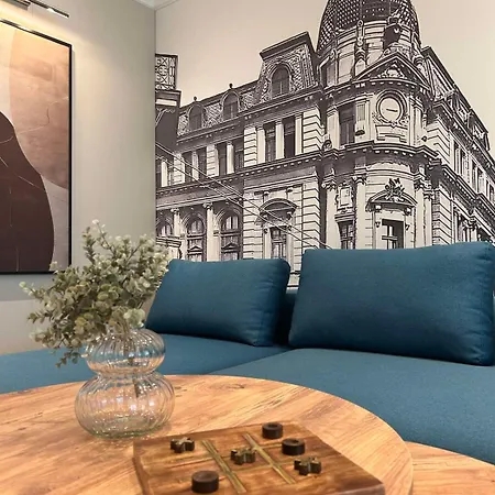 Апартамент Brand New 1 Bdr Luxury In Centre *
